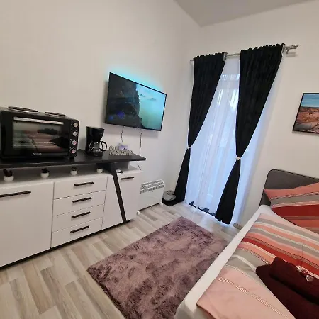 223 באד אאוסי